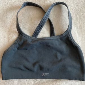 Set Active Box X cut Sports bra